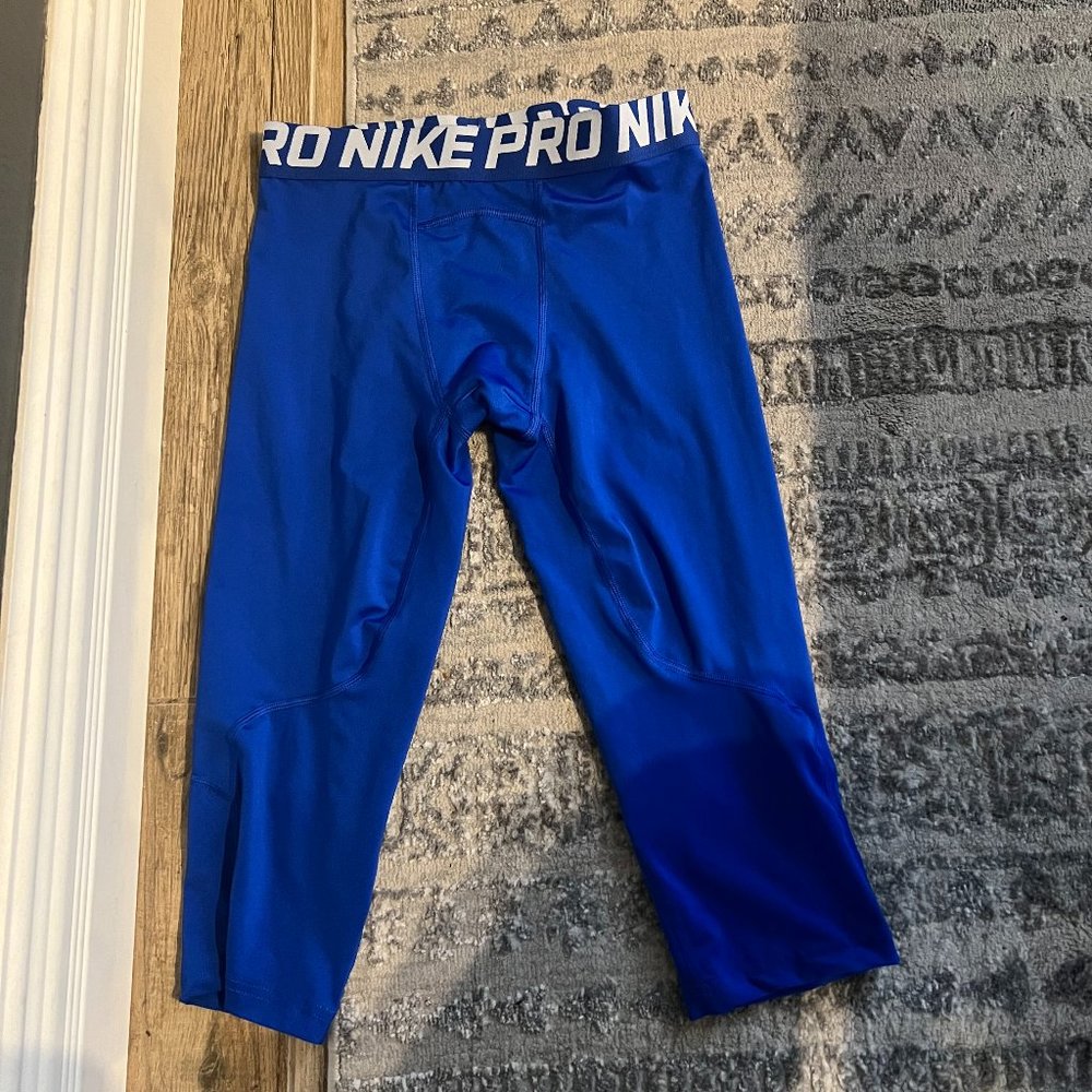 Boy's Youth Large Nike Pro 3/4 Length Compression Tights